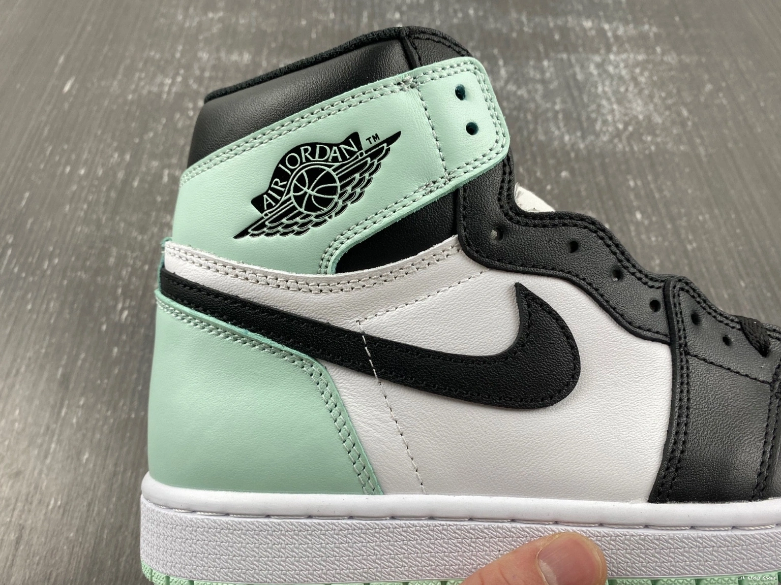 High Igloo Jordan 1 861428-100 Retro Air 1202